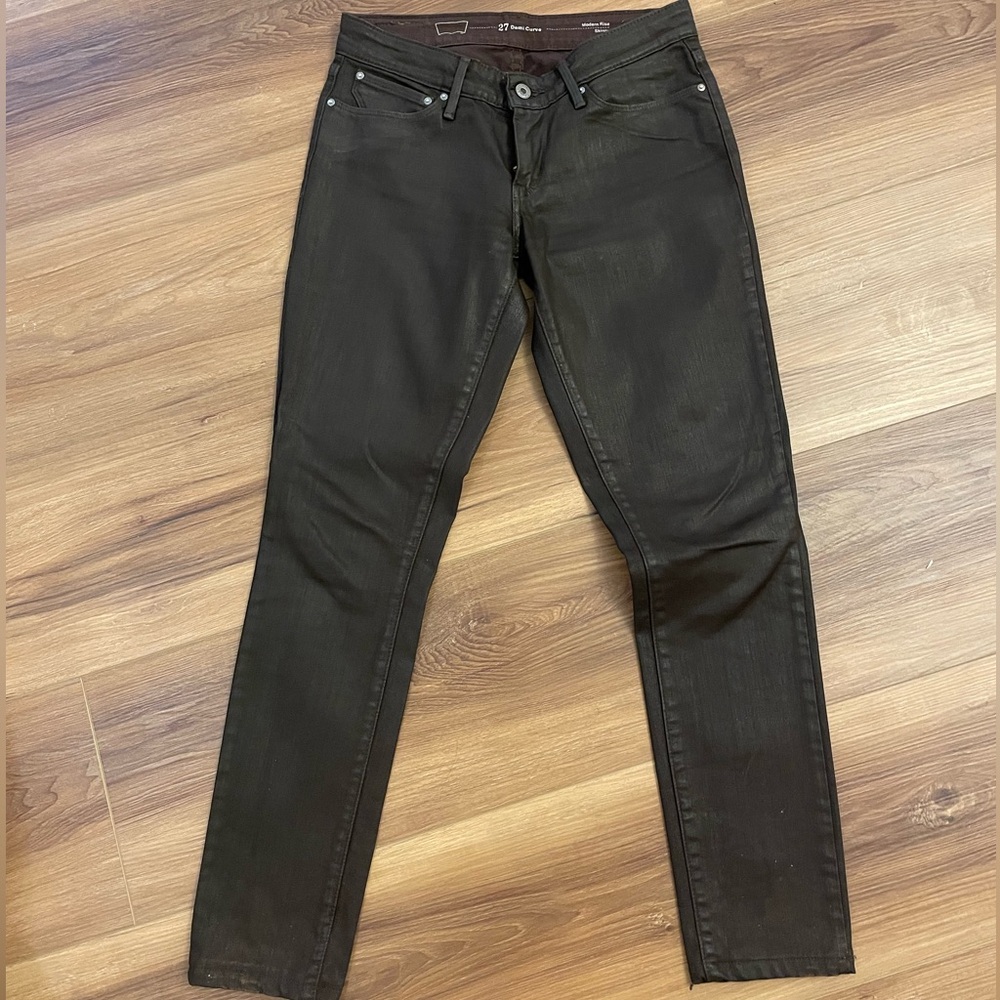 Levi’s chocolate brown jeans mid rise